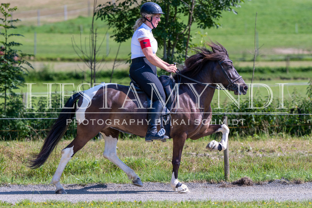 KAI06085 | Ihr sucht einen Fotografen für eure nächste OSI? Ich begleite auch euer Turnier für Islandpferde fotografisch.  - Realisiert mit Pictrs.com