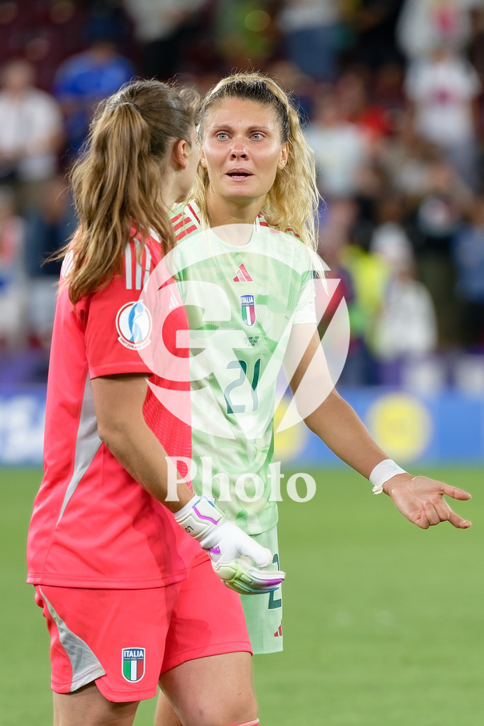 England v Italy - UEFA Women's EURO 2025 Semi-Final | GENEVA, SWITZERLAND - JULY 22:  Michela Cambiaghi of Italy cries during the UEFA Women's EURO 2025 Semi-Final match between England and Italy at Stade de Geneve on July 22, 2025 in Geneva, Switzerland. (Photo by Giuseppe Velletri/Sports Press Photo/Getty Images)