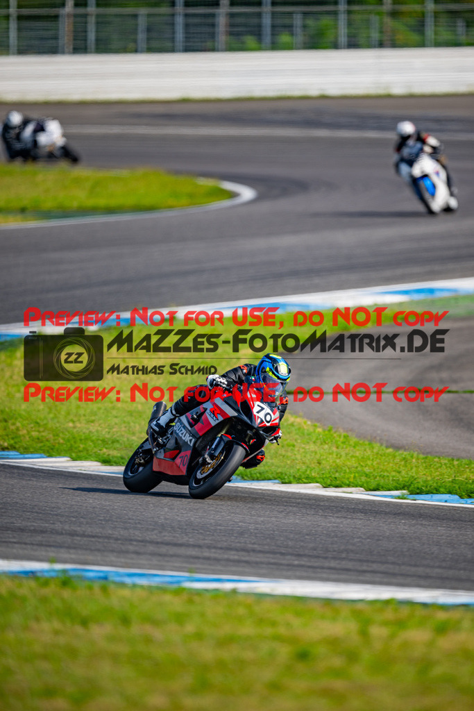 MaZZes_FotoMatrix_240702_6007705_2-134 | ROT