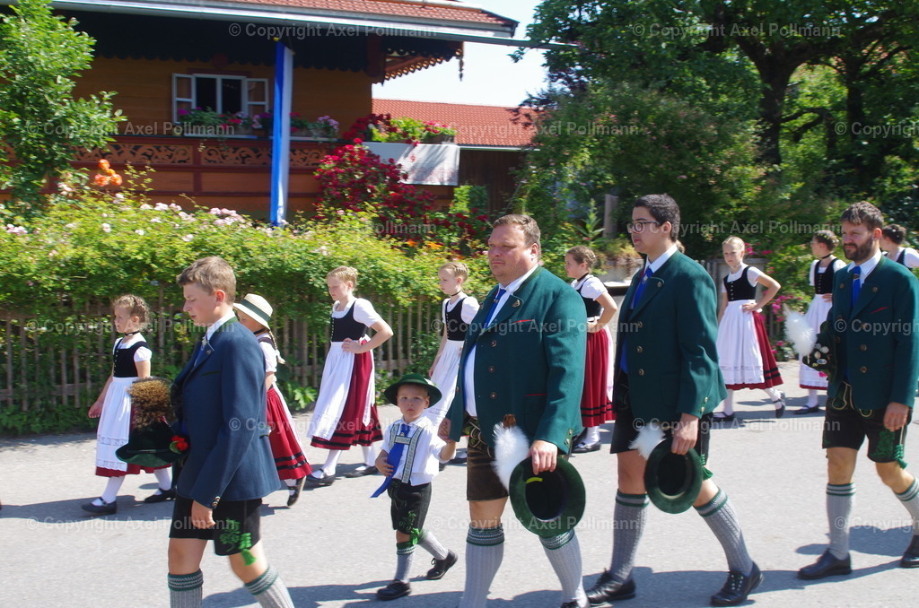 IMGP4251 | fotografiert von Axel PollmannLeonhardi Wallfahrt Benediktbeuern und Murnau, Fronleichnam, Fasching, Landschaft im Loisachtal und Benediktbeuern  - Realisiert mit Pictrs.com