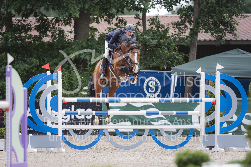 220614_Mühlen_SprPfM-629 | Late Entry Mühlen
Springprüfung Kl.M* 6-8j. Pferde gl. Einlaufprüfung für 6j. Pferde
14.06.2022