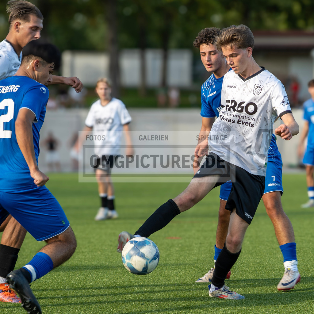 _OMG9779 | www.omgpictures.de, Sportfotograf, Verein, Fotograf, Baden Württemberg, Stuttgart, Heilbronn, omgpictures, Spieltag,  - Realisiert mit Pictrs.com