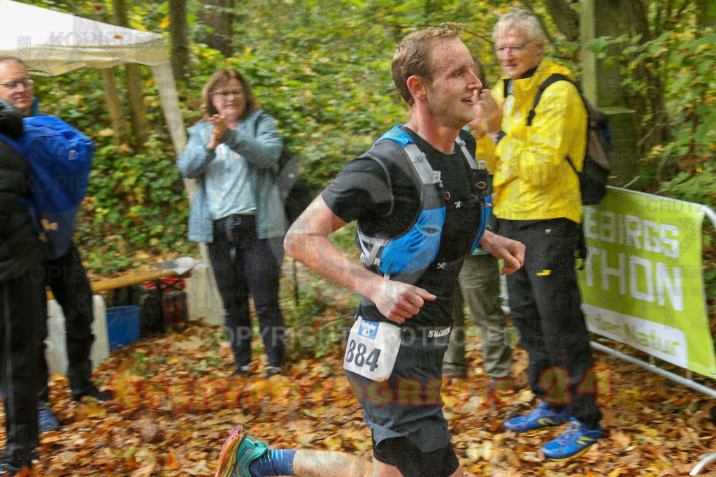 241027_0911_EX1_3262 | Sportfotografie im Rhein-Sieg Kreis, Köln, Bonn, NRW, Rheinland Pfalz, Hessen, etc. Unser Tätigkeitsfeld umfasst den Laufsport vom Volkslauf über den Marathon, Duathlon, Triathon bis zum Ultralauf wie Kölnpfad Ultra oder Schindertrail.