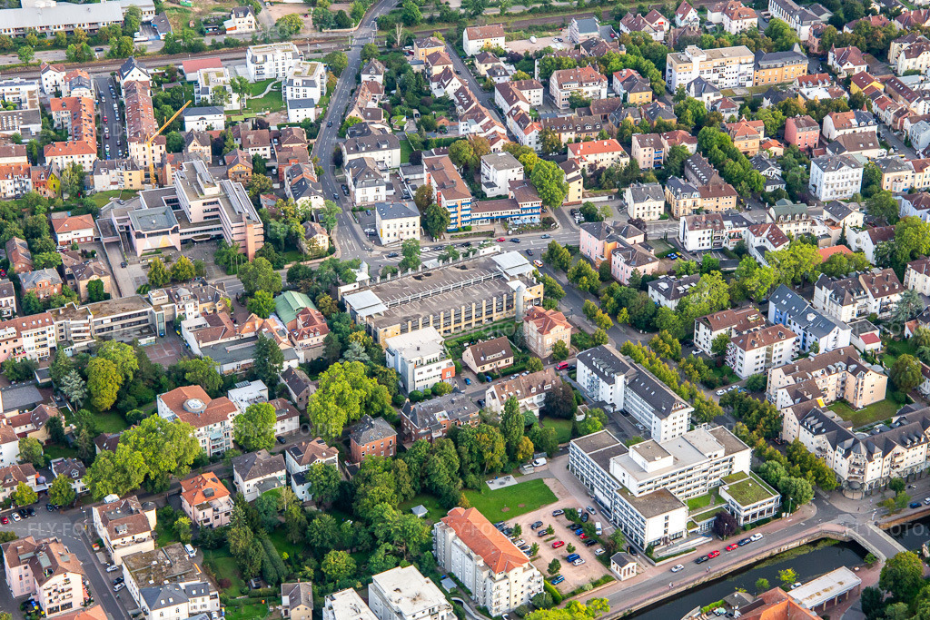 Luftbild: Badeallee im Kurviertel in Bad Kreuznach im Bundesland Rheinland-Pfalz in Deutschland. Foto: IMG_138323.jpg vom 03.09.2023 durch Werner Riehm/FLY-FOTO.de