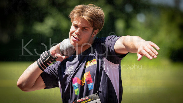 Juniorengala 2026; Mannheim, 13.06.2026 | MANNHEIM, GERMANY - JUNE 13, 2026 : Simon Kunkel (GER/USC Mainz) competing in the men’s U20 shot put  during the Juniorengala 2026 at Michael-Hoffmann-Stadion on June 13, 2026 in Mannheim, Germany.