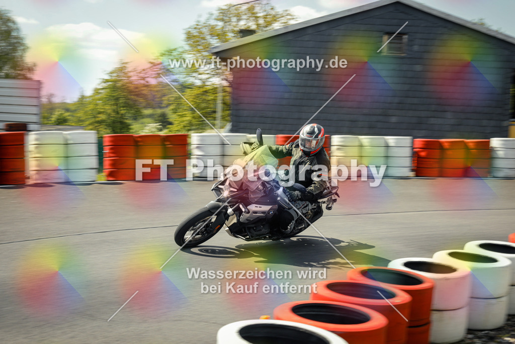 OBK_Mai_Justin_Uwe-11048 | Hier findet Ihr Bilder von Touristenfahrten auf der Nürburgring Nordschleife oder von anderen Veranstaltungen die ich besucht habe. Viel Spass beim Durch Schauen 
