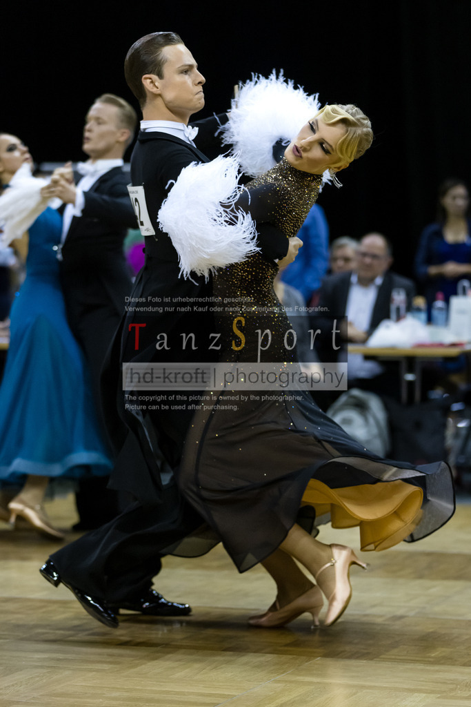20241102_DC_HGR_Std_08607 | Tanzsportbilder, Standardtanz, Lateintanz, WDSF, DTV, LTVB, dancecomp, goc, hessen tanzt, blaues band der spree, walzer, tango, wiener walzer, slowfox, quickstepp, samba, rumba, cha-cha-cha, paso doble. jive, hd-kroft photography, turniertanzsport
