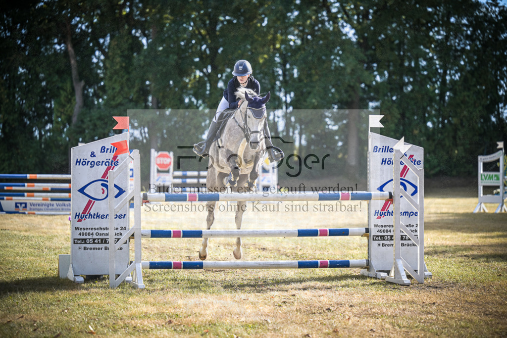 DOS_0140 | Entdecke hochwertige Reitturnierfotos von Foto Oger. Professionell, emotional und authentisch – jetzt Lieblingsmomente im Shop bestellen.Deutschlandweite Turnierfotografie. - Realisiert mit Pictrs.com