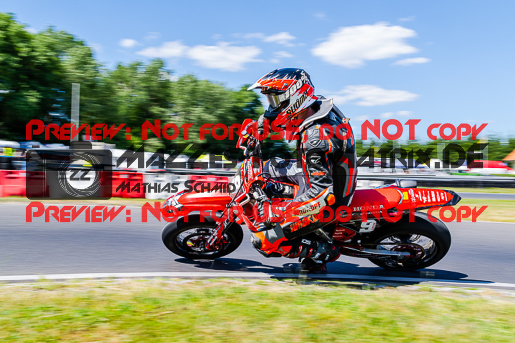 MaZZes_FotoMatrix_220702_1721 | S3