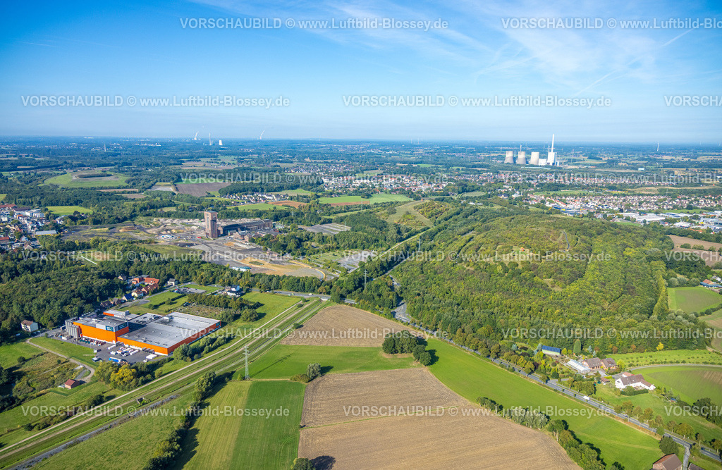 Hamm250900140 | Luftbild, CreativRevier Hamm, ehemaliges Bergwerk Ost Heinrich Robert mit Hammerkopfturm, Halde Kissinger Höhe, hinten das RWE Generation SE Kraftwerk Gersteinwerk, Stadtbezirk Pelkum, Hamm, Ruhrgebiet, Nordrhein-Westfalen, Deutschland