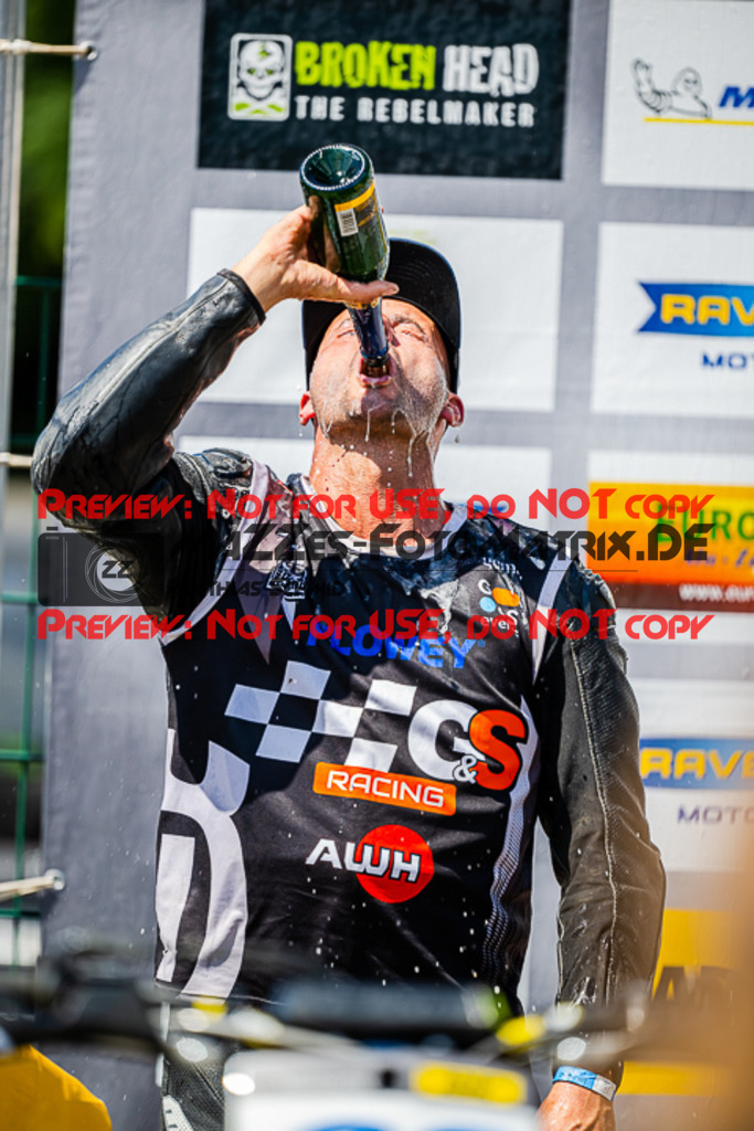 MaZZes_FotoMatrix_220703_4948 | S3