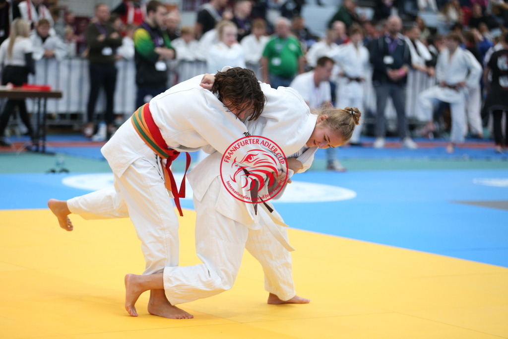 AT3Y0531 | Fotos vom Adler Cup - Pictures from Adler Cup

Hier findet Ihr alle Eindrücke und großen Momente der Adler Cup Wochenenden. Here you will find all impressions and great moments of the Adler Cup weekends. - Realisiert mit Pictrs.com