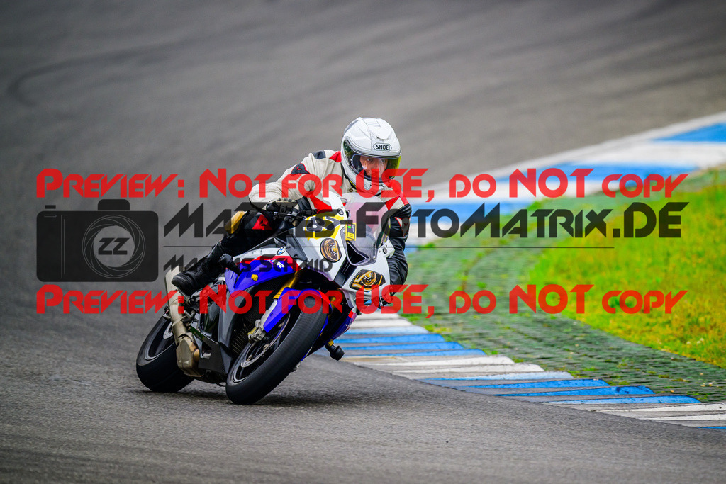 MaZZes_FotoMatrix_240614_6007705_1467 | GELB