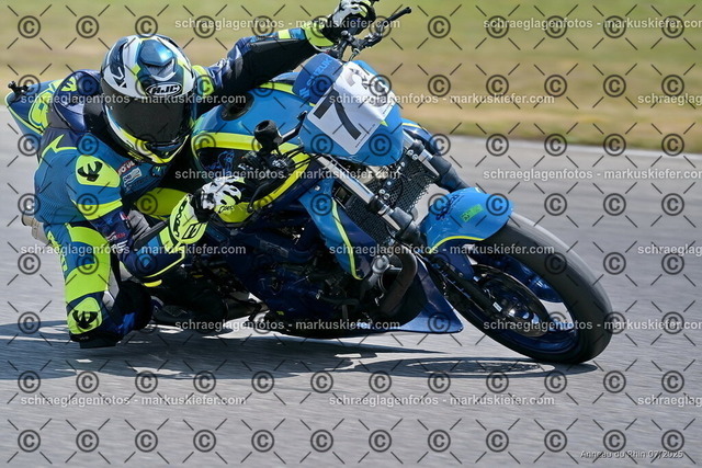25bt04-1166 | markuskiefer.com - Realisiert mit Pictrs.com