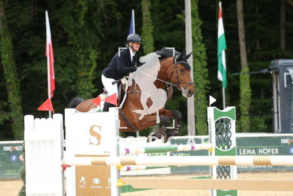 DL2Q2509 | Willkommen bei Brunnmayr - Design & Fotografie – Ihrem Spezialisten für Reitturniere und Pferdeveranstaltungen in Oberösterreich, Salzburg und Bayern! Seit über 17 Jahren sind wir leidenschaftlich dabei.