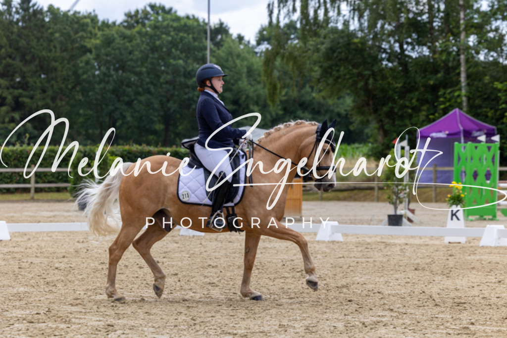 7I8A4342 | melanie-engelhardt-photography - Realisiert mit Pictrs.com
