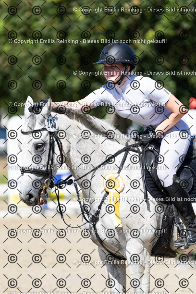 CL5A1274 | Emilia Reinking Fotografie - Realisiert mit Pictrs.com