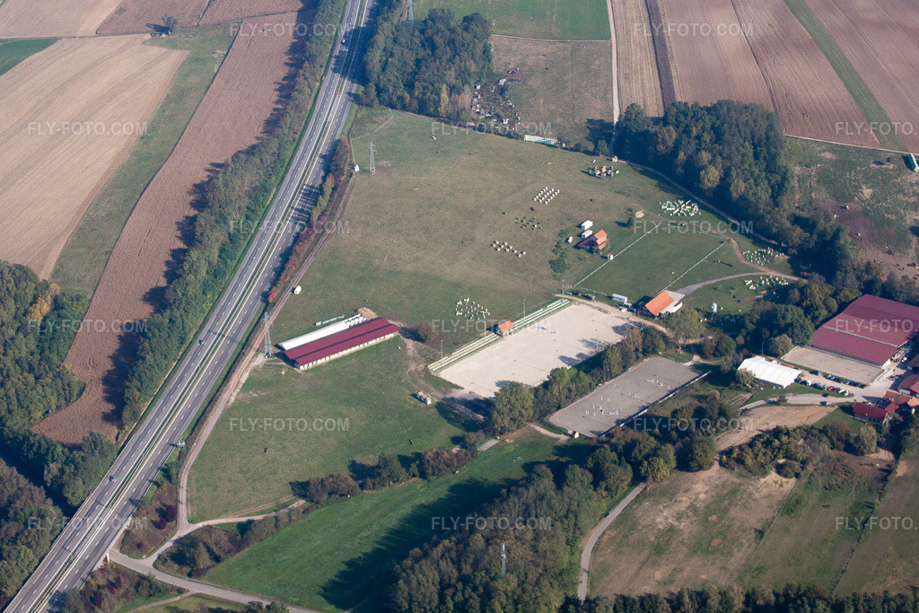 Aerial view: Haras in Neewiller-près-Lauterbourg in the state Bas-Rhin, France.Photo: IMG_45908.jpg taken on 10/16/2011 by Werner Riehm/FLY-FOTO.comResolution of the original: 4083 x 2722 px