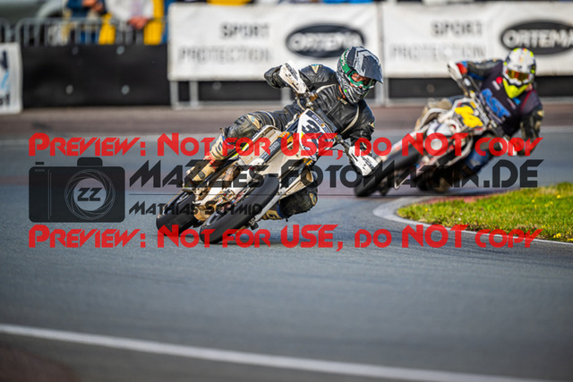 MaZZes_FotoMatrix_231001_5586 | UE40