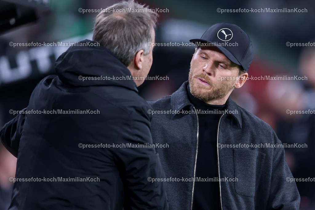 BMG07022601010 | 07.02.2026, Fußball, Borussia Mönchengladbach - Bayer 04 Leverkusen, 1. Fußball Bundesliga, 21.Spieltag, Borussia-Park, Saison 2025 2026: Cheftrainer Eugen Polanski (Borussia Mönchengladbach) neben Head Coach Kasper Hjulmand (Bayer04 Leverkusen #hc)  DFB regulations prohibit any use of photographs as image sequences and or quasi-video.