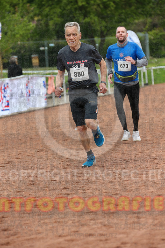 220501_1106_EX1_9706 | Sportfotografie im Rhein-Sieg Kreis, Köln, Bonn, NRW, Rheinland Pfalz, Hessen, etc. Unser Tätigkeitsfeld umfasst den Laufsport vom Volkslauf über den Marathon, Duathlon, Triathon bis zum Ultralauf wie Kölnpfad Ultra oder Schindertrail.