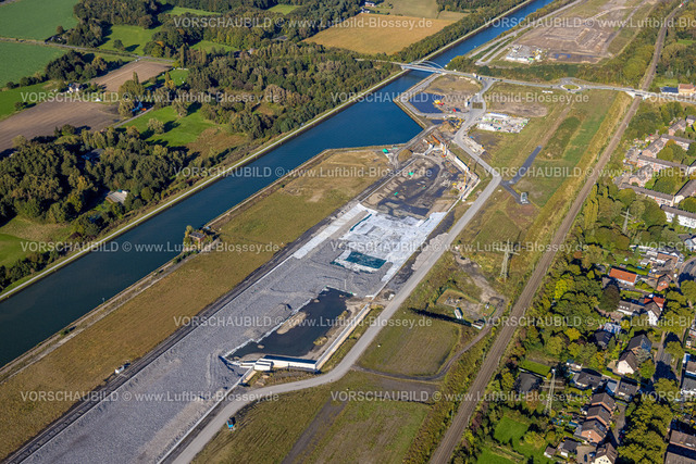 Bergkamen241006681 | Luftbild, Wasserstadt Aden am Datteln-Hamm-Kanal, Baugebiet für geplantes Stadtquartier auf dem Gelände der ehemaligen Zeche Haus Aden, Detailaufnahme an der Jahnstraße, Oberaden, Bergkamen, Ruhrgebiet, Nordrhein-Westfalen, Deutschland