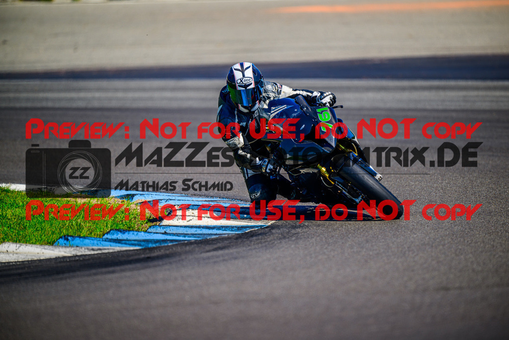 MaZZes_FotoMatrix_240520_6021986_7776 | WEISS