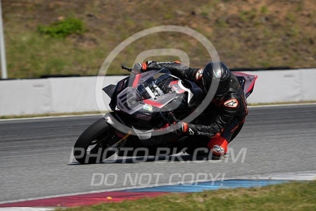 2024_05_04_PBK_31098 | Sportfotografie; SlowMotion; Video; Rennstrecke; Hafeneger; Speer; Racing; RSE; BMW; CBO; Trackday; Motorsportarena; Hockenheimring; Brno; Most; Barcelona; Valencia