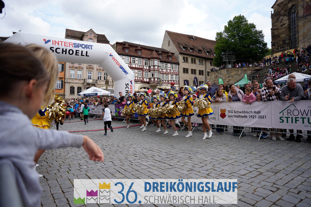 AOK Junior Cup 400m | 3Königslauf 2022 AOK Junior Cup 400m - Realisiert mit Pictrs.com