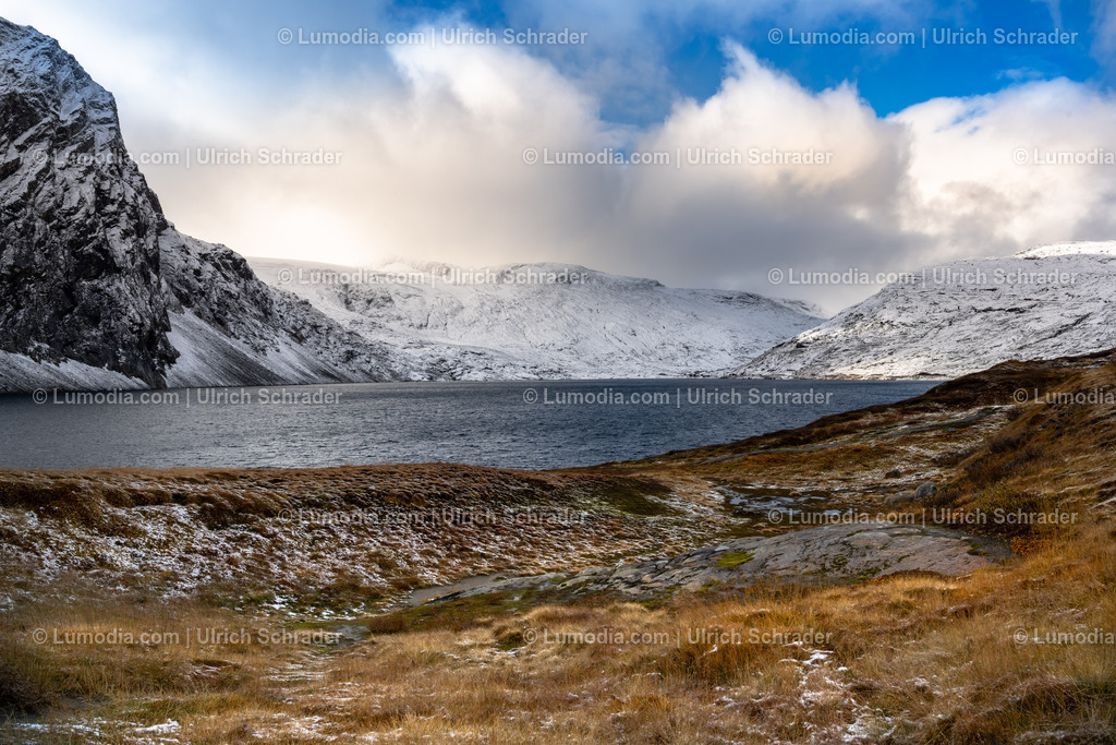 10047-10043 - In der Region Sognefjord - Norwegen | Stockfoto und Bilderpool mit Bildmaterial aus Deutschland, dem Harz, Halberstadt, Quedlinburg, Wernigerode und weltweit. Qualitativ hochwertige und professionelle Fotos anschauen und kaufen. - Realisiert mit Pictrs.com