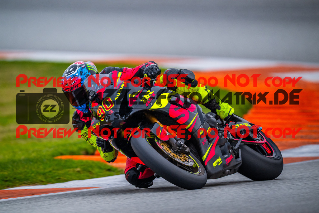 MaZZes_Fotomatrix_20260103_6007705_8464-2 | ROT