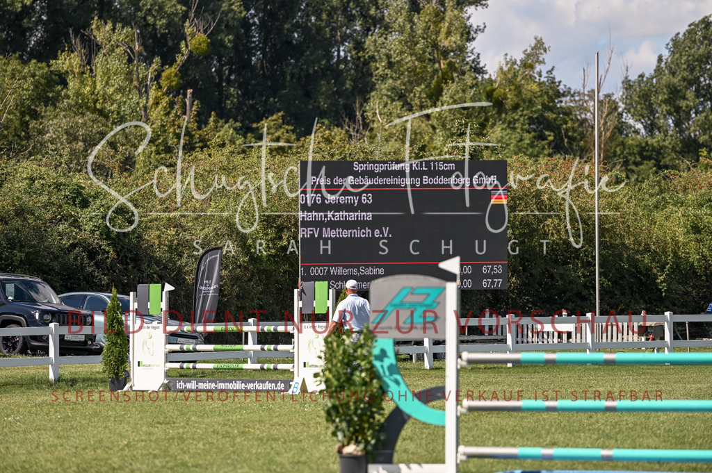 Schugtsche-Düren.2024-09.Springprf.L-121 | Schugtsche Fotografie - Realisiert mit Pictrs.com