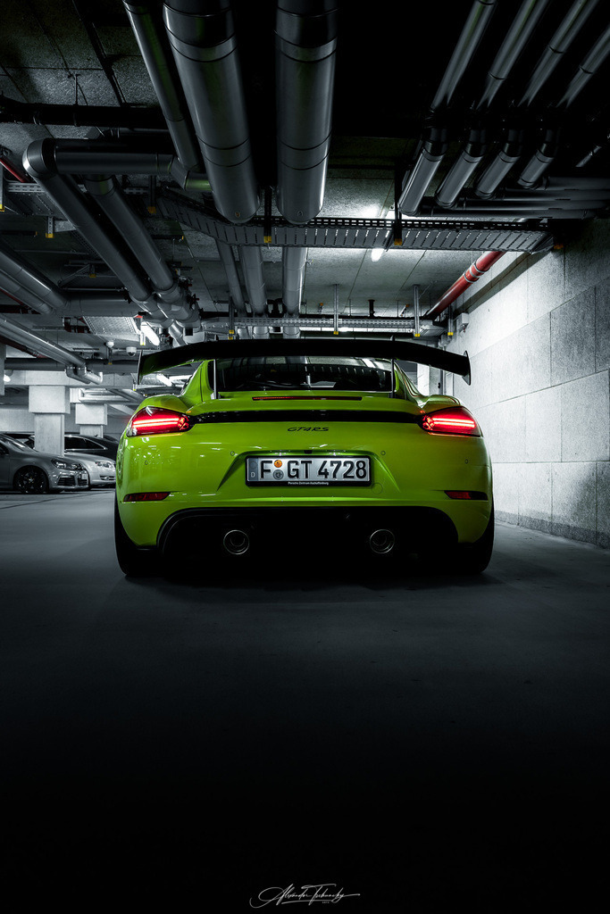 718 Cayman GT4 RSR6AT1026 | Entdecken Sie die faszinierende Welt von Alexander Tschuncky Arts: Kreative Fotografie, atemberaubende Automobilkunst und hochwertiger Bilderdruck. Lassen Sie sich inspirieren! - Realisiert mit Pictrs.com
