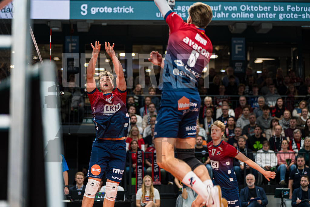 Volleyball I Herren I Saison 2025/2026 I CEV Champions League I CLVM69 I SVG Lüneburg - Sporting CP Lisboa | CONTRAST ZERØ MEDIA - Realisiert mit Pictrs.com