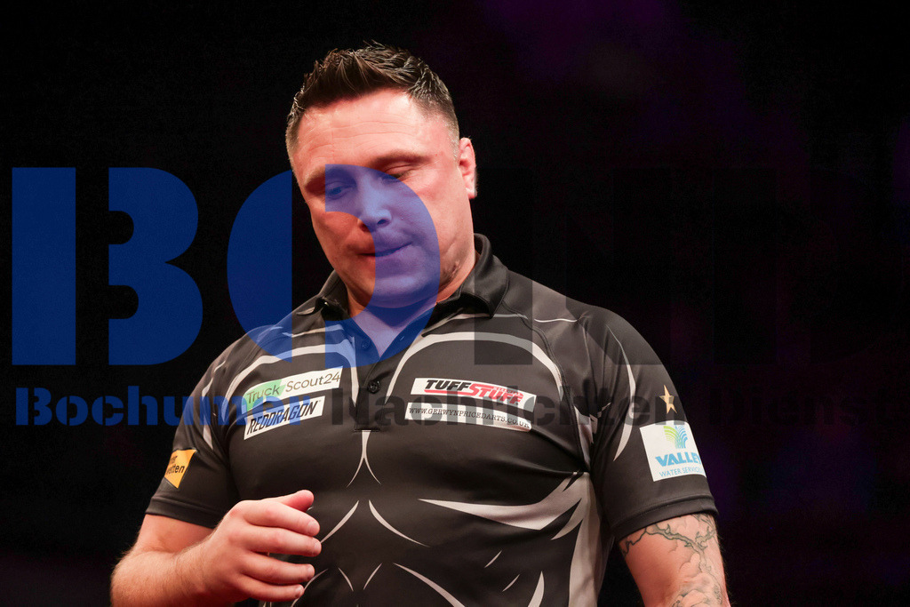  29.10.2023 - 
 | Sebastian Sendlak / Bochumer Nachrichtendienst (BOND) - PDC European Darts Championship: Viertelfinale {Persons shown} - Realisiert mit Pictrs.com