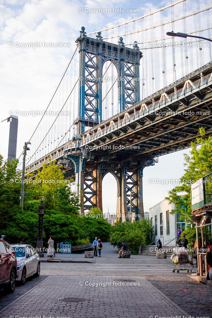 Vereinigte Staaten von Amerika_ USA_ New York City_ NYC_ 20.05.2024-40 | 20.05.2024, Vereinigte Staaten von Amerika, USA, New York City, NYC im Bild diverse Stadtansichten New York City, Wolkenkratzer, Essen, U-Bahn, Menschen, Stadion, Baseball, Yankees, Mets, Manhatten, East River, Trump, Macy, Verkehr, AutosNew York City ist eine Weltstadt an der Ostkueste der Vereinigten Staaten. Sie liegt im Bundesstaat New York und ist mit rund 8,8 Millionen Einwohnern die bevoelkerungsreichste Stadt des Landes.Quelle: Wikipedia