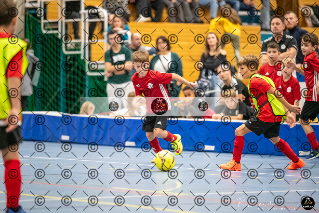 20241124_FCR-Hallenturnier-F1_2_025 | Sport und Naturfotografie von Roberto Esposito zeigt echte Momente Bewegung und die Schönheit der Natur. Ausdrucksstarke Bilder schaffen Emotionen.