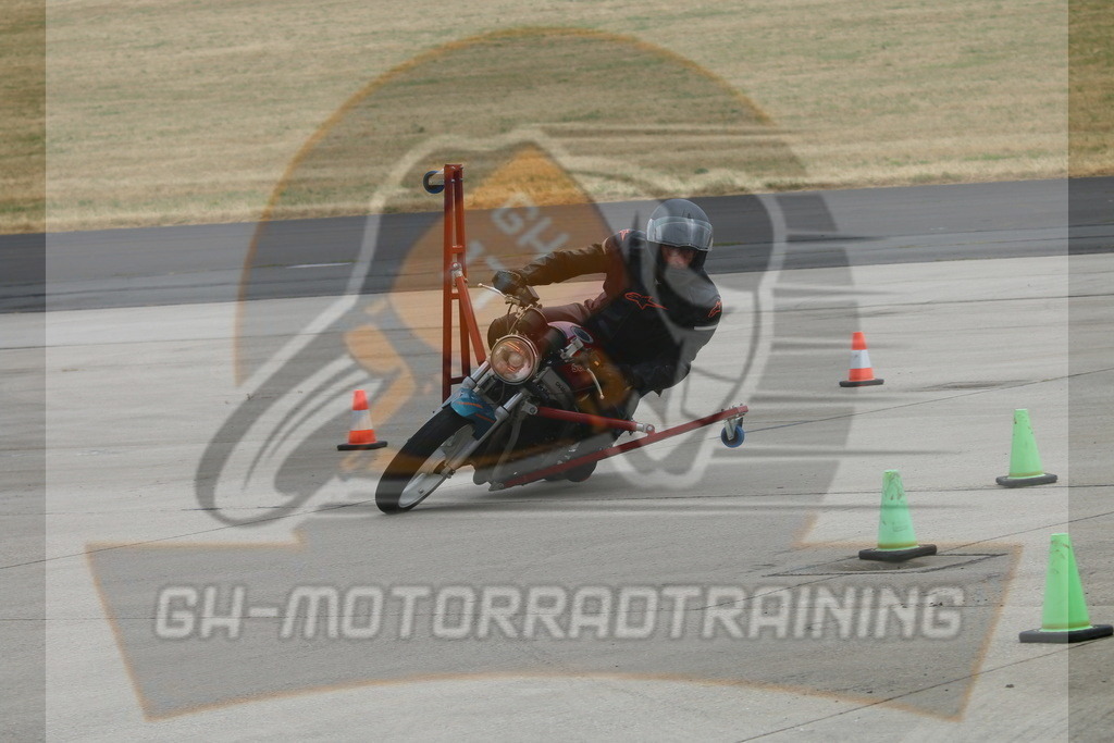 IMG_3300 | gh-motorradtraining-foto.de - Realisiert mit Pictrs.com