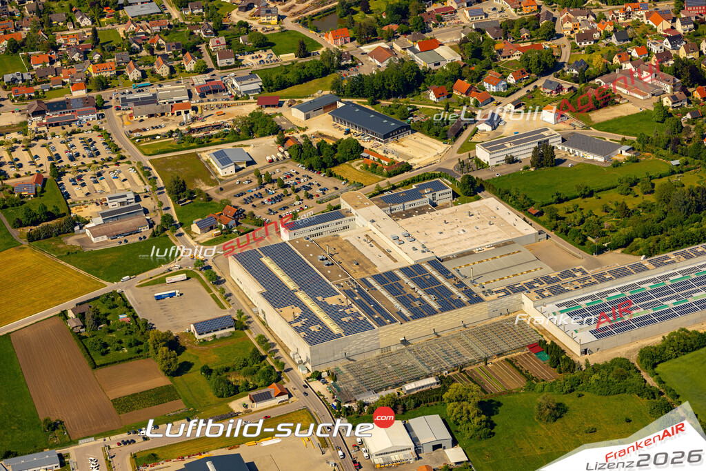 Das Luftbild zeigt :  Wemding - Die Luftaufnahme wurde 2024 vom UL-Flugzeug aus erstellt ( keine Drohne ) - Hochauflösende Luftaufnahme - Für grossformatige Ausdrucke geeignet. Die Geschenkidee !Mit Lizenz und Bildrechte bestellbar