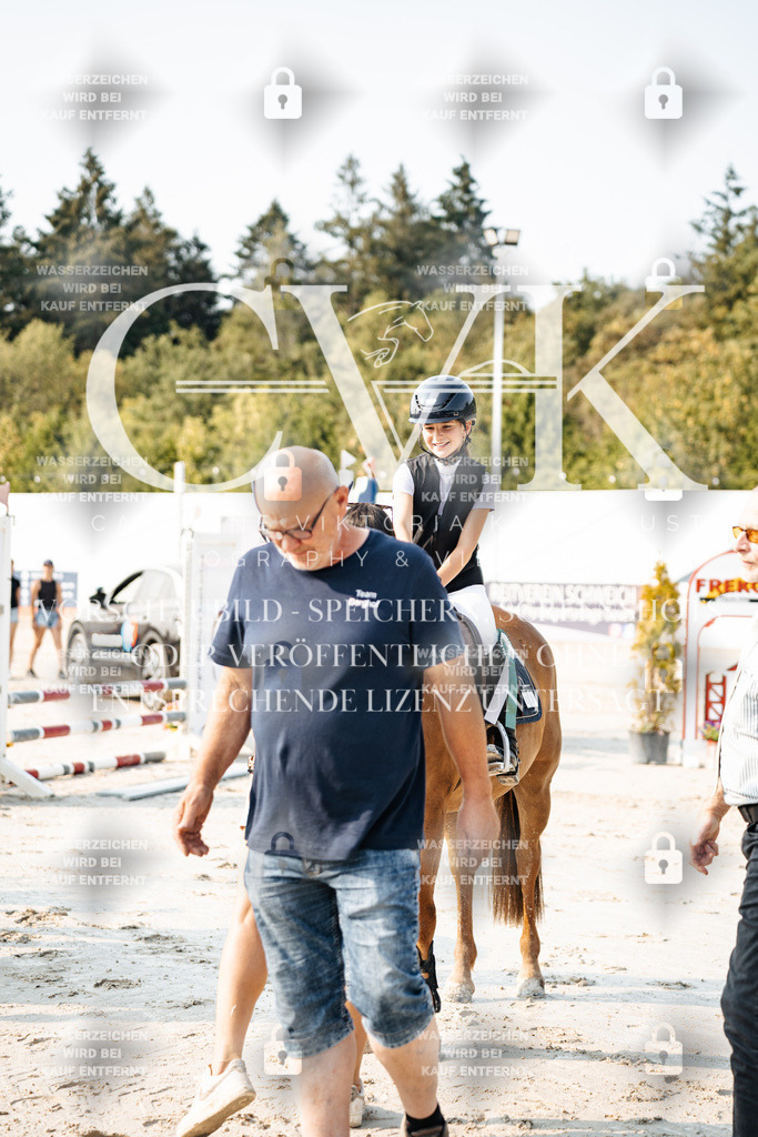 CK704462 | Turnierfotografie Pferdefotografie Trier Rheinland-Pfalz Pferdesport Reitsport Tierfotografie Sportfotografie Pferdevideo Pferdevideografie Equestrianvideography equestrianphotography  - Realisiert mit Pictrs.com
