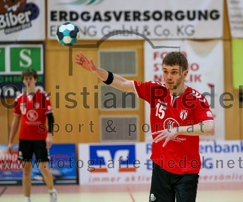 2022-11-19_016_SpVgg_Altenerding_gegen_TG_Landshut_II | Erding, Deutschland, 19.11.2022:
Handball, Bezirksoberliga Männer 2022 / 2023, 9. Spieltag, SpVgg Altenerding gegen TG Landshut II, Endergebnis: 33:31

Severin Lößl (SpVgg Altenerding, #15)

Foto: Christian Riedel / fotografie-riedel.net