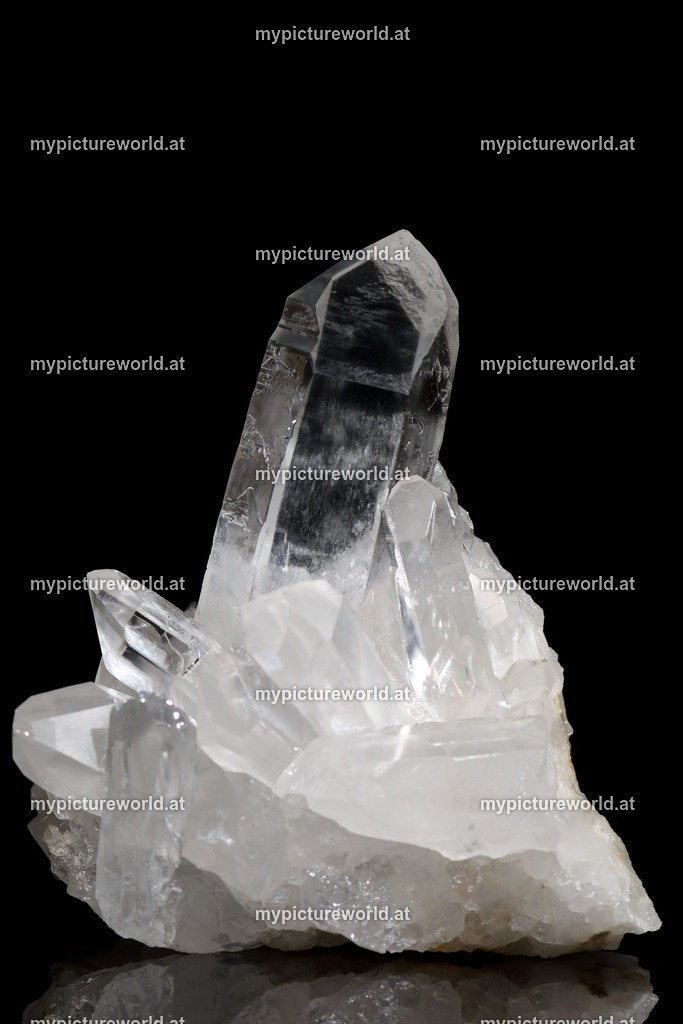 Bergkristall-001 | Das Bilderarchiv über Tiere, Planzen und Landschaften. In der Bilddatenbank finden Sie ein große Auswahl an hochwertigen Bilder für Ihre Werbung - Realisiert mit Pictrs.com