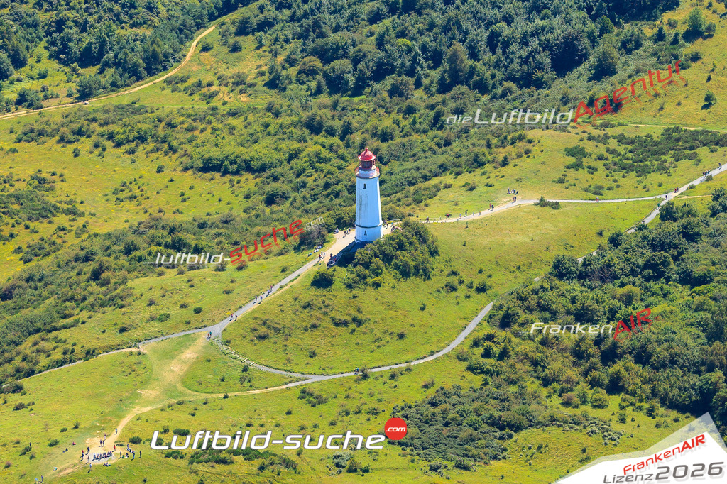 Die Luftaufnahme Leuchtturm_dornbusch - Insel Hiddensee wurde vom UL-Flugzeug (keine Drohne) aus fotografiert.Hohe Druck- Auflösung-die Geschenkidee!