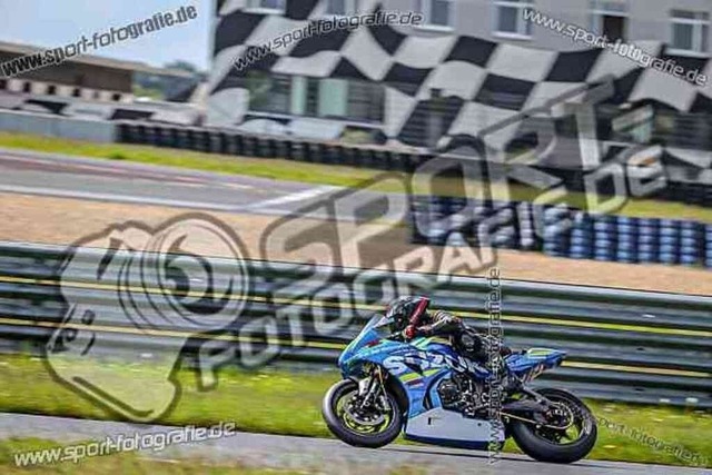 pubi1073 | Professionelle Fotos von Sportveranstaltungen, aber auch Hochzeiten und anderen Events. - Realisiert mit Pictrs.com