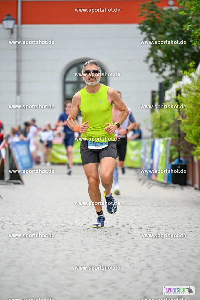 SZI_6148 | Stadttriathlon Erding 2025. #yourpictrs #sportshot_your_pictrs @Sportshotphotography #stadttriathlonerding Copyright: www.sportshot.de