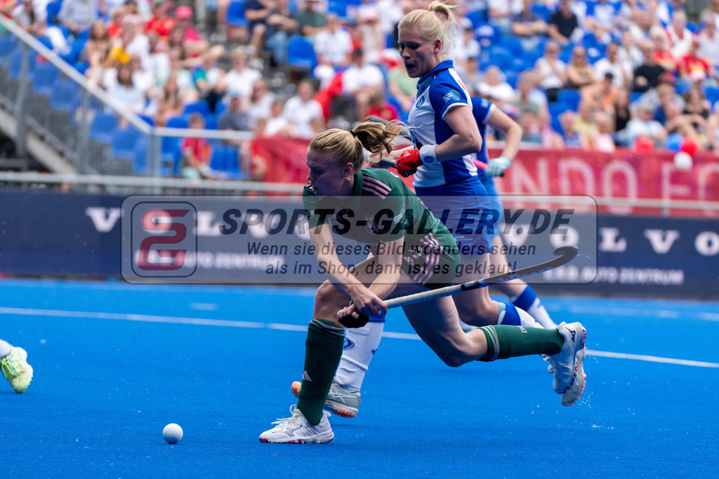 Final4_20250531-1424-HK107758 | Krefeld, Deutschland, 31.05.2025:  Feldhockey Final4 2025 – „Deutsche Feldhockey-Meisterschaften 2025“ im Gerd-Wellen-Hockeyanlage am 31.05.2025 in Krefeld, Deutschland. (Foto von Kramhöller/Fehrmann/Kaste)Krefeld, Germany, 31.05.2025: Feldhockey Final4 2025 – „Deutsche Feldhockey-Meisterschaften 2025“ in Gerd-Wellen-Hockeyanlage at 31.05.2025 in Krefeld, Deutschland. (Foto from Kramhöller/Fehrmann/Kaste)