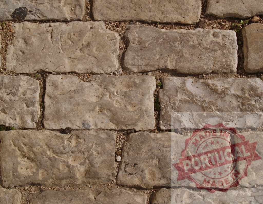 Old stone pavement creating a textured background | Close-up view of an old stone pavement creating a beautiful textured background, ideal for architecture and history projects - Realisiert mit Pictrs.com