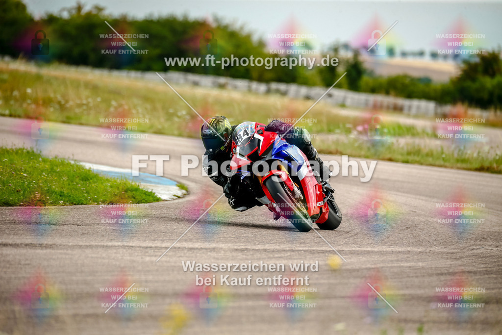 Chambley Juli-2407 | Hier findet Ihr Bilder von Touristenfahrten auf der Nürburgring Nordschleife oder von anderen Veranstaltungen die ich besucht habe. Viel Spass beim Durch Schauen 