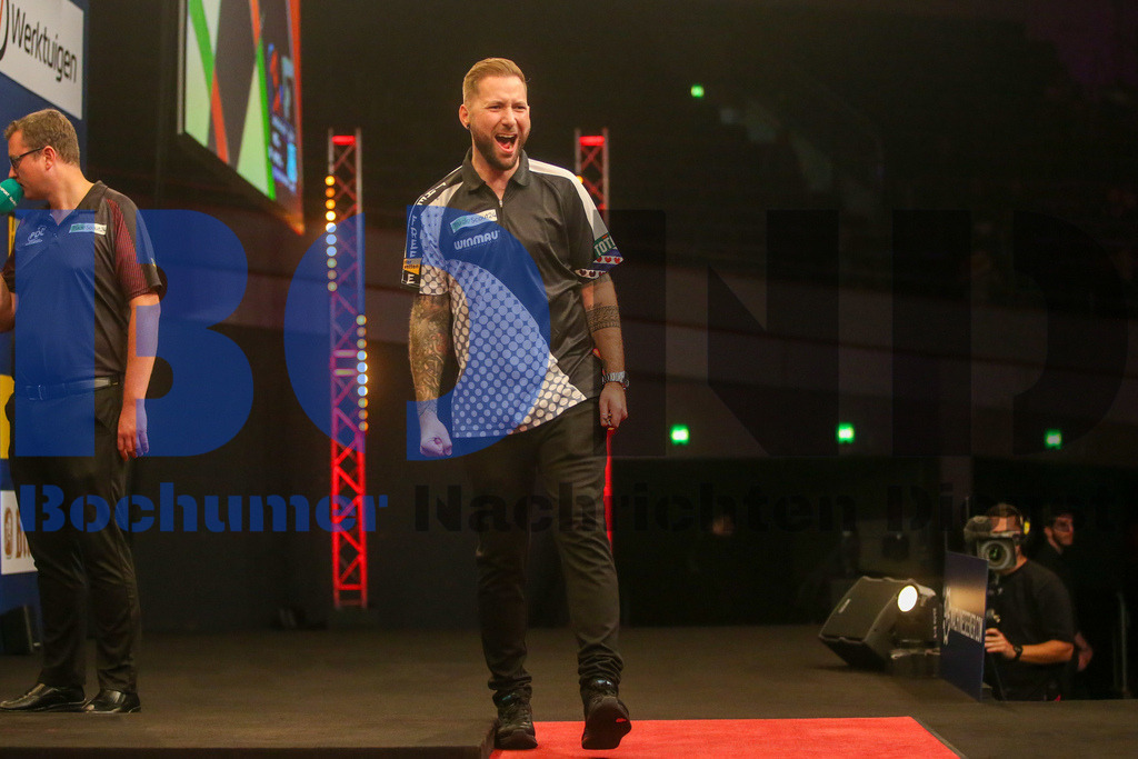  29.10.2023 - 
 | Sebastian Sendlak / Bochumer Nachrichtendienst (BOND) - PDC European Darts Championship: Viertelfinale {Persons shown} - Realisiert mit Pictrs.com