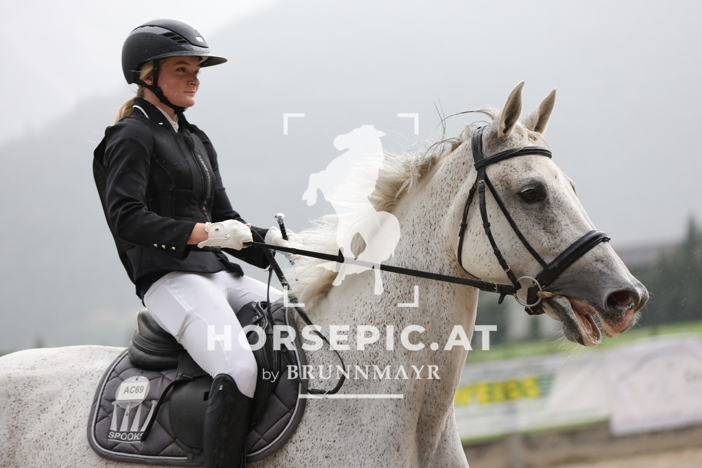 0P6A0607 | Willkommen bei Brunnmayr - Design & Fotografie – Ihrem Spezialisten für Reitturniere und Pferdeveranstaltungen in Oberösterreich, Salzburg und Bayern! Seit über 17 Jahren sind wir leidenschaftlich dabei.